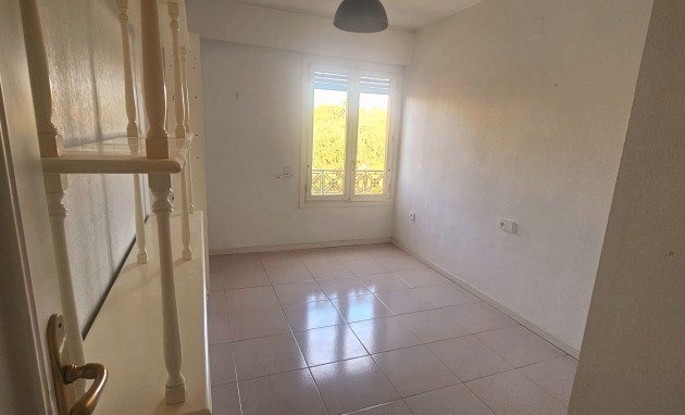 Resale - Apartment / flat - San Juan de Alicante