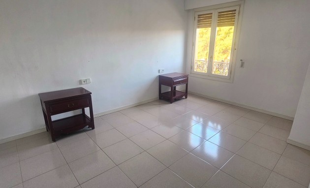 Resale - Apartment / flat - San Juan de Alicante