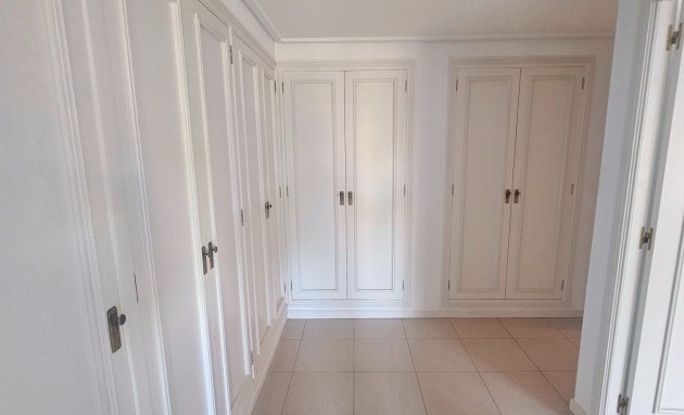 Resale - Apartment / flat - San Juan de Alicante