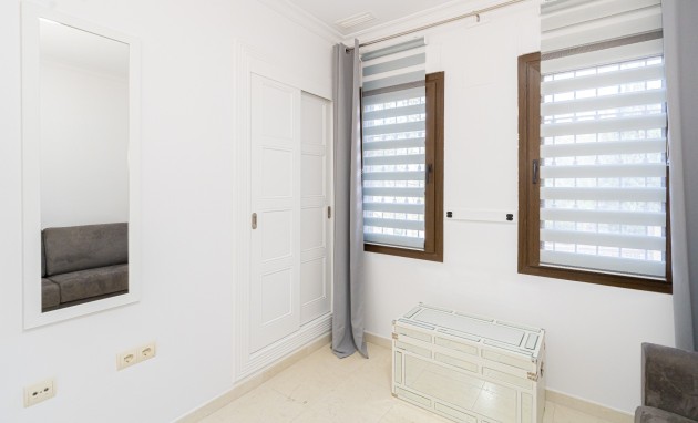 Resale - Apartment / flat - Altea