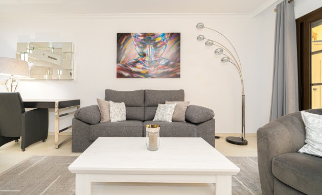 Resale - Apartment / flat - Altea