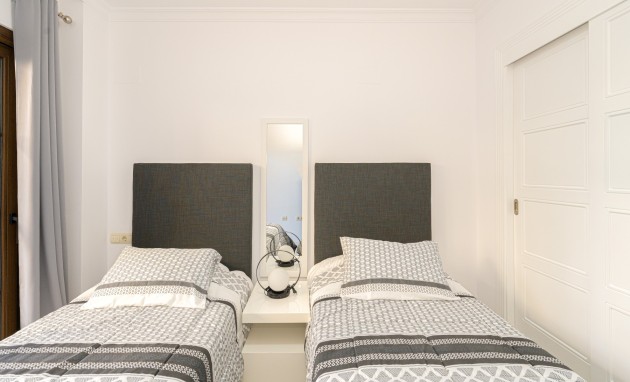 Resale - Apartment / flat - Altea