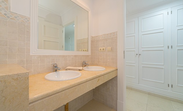 Resale - Apartment / flat - Altea