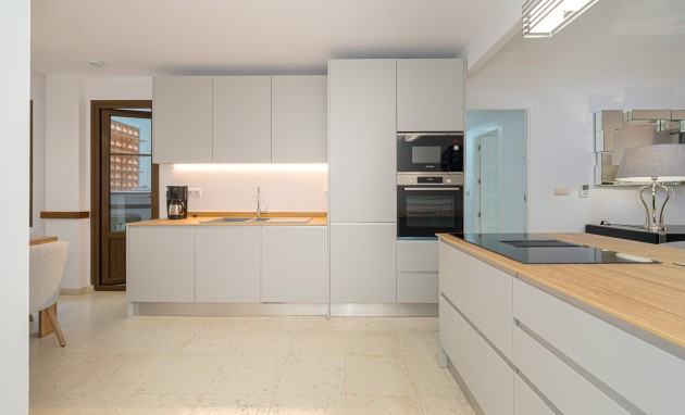 Resale - Apartment / flat - Altea