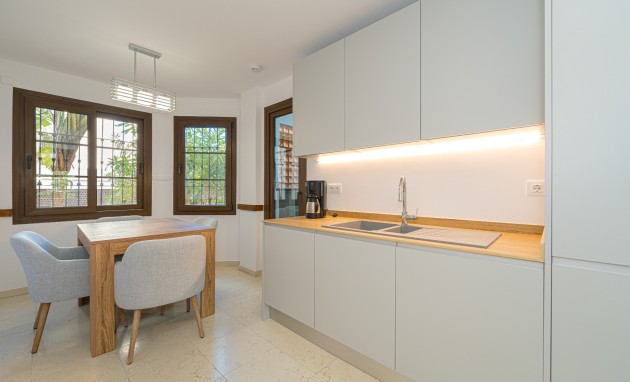 Resale - Apartment / flat - Altea