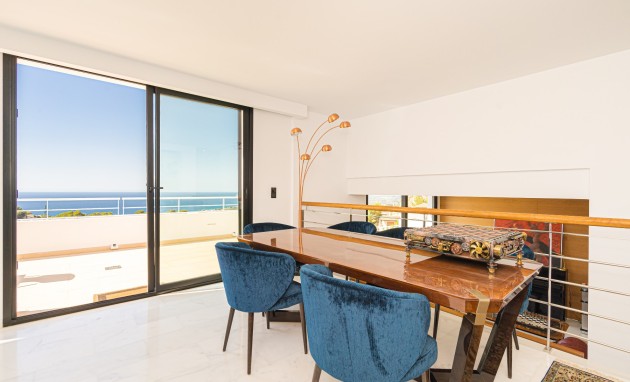 Resale - Villa - Altea