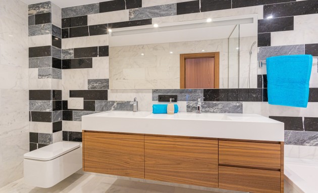 Resale - Villa - Altea