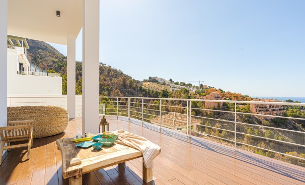 Resale - Villa - Altea