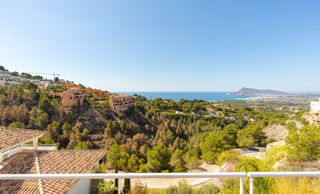Resale - Villa - Altea