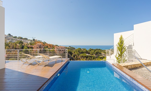 Resale - Villa - Altea