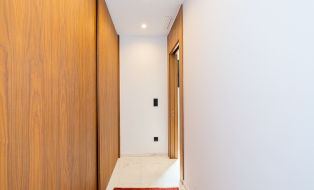 Resale - Villa - Altea