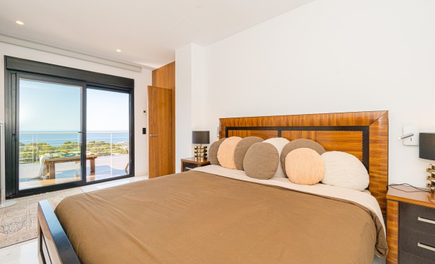 Resale - Villa - Altea