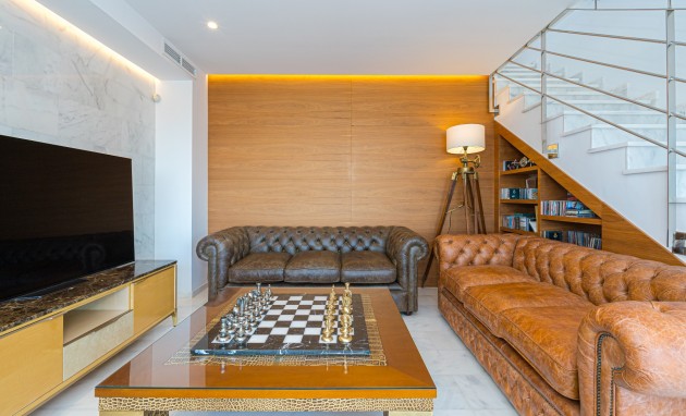 Resale - Villa - Altea