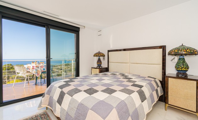 Resale - Villa - Altea