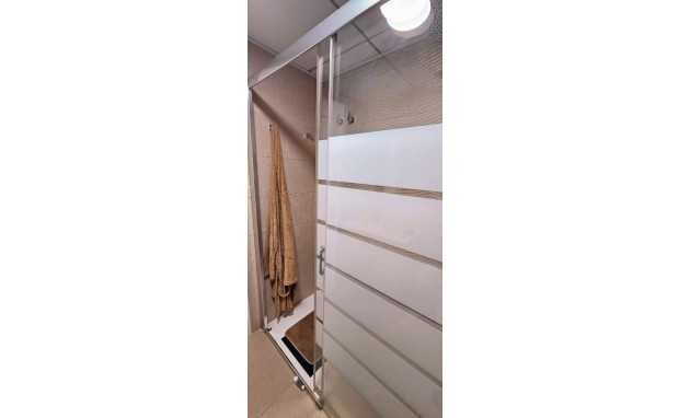 Resale - Apartment / flat - San Juan de Alicante