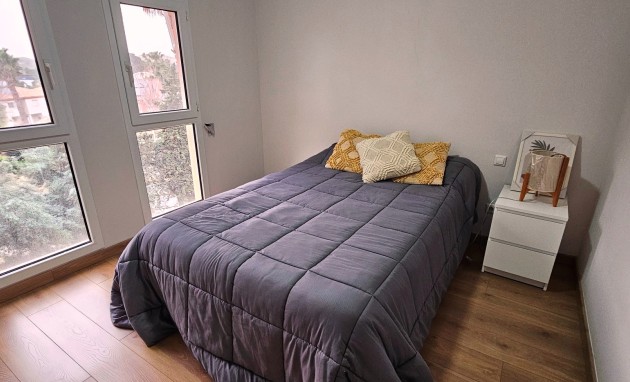 Resale - Apartment / flat - San Juan de Alicante