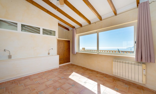 Resale - Villa - Altea