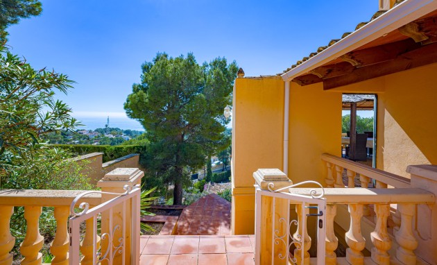 Resale - Villa - Altea