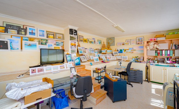 Resale - Villa - Altea