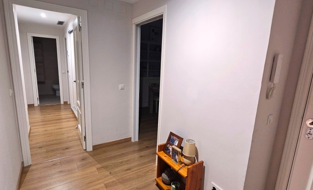 Reventa - Apartamento / piso - San Juan de Alicante