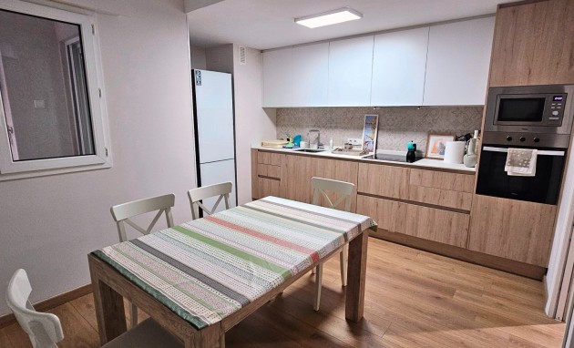 Reventa - Apartamento / piso - San Juan de Alicante