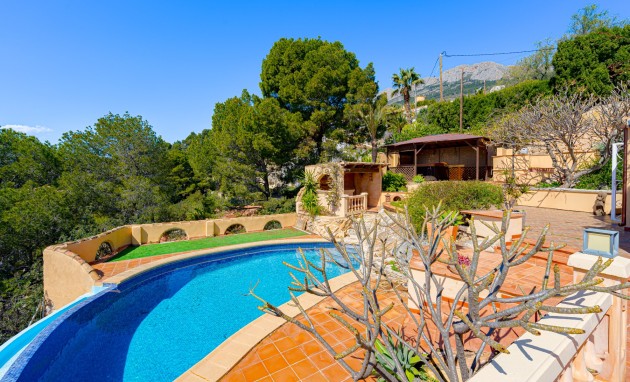 Resale - Villa - Altea
