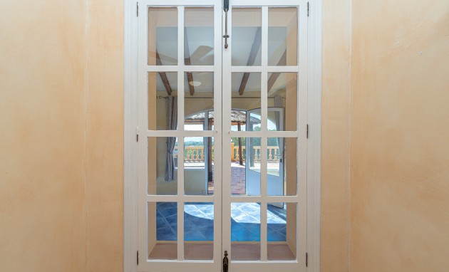 Resale - Villa - Altea