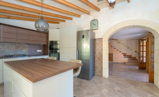 Resale - Villa - Altea