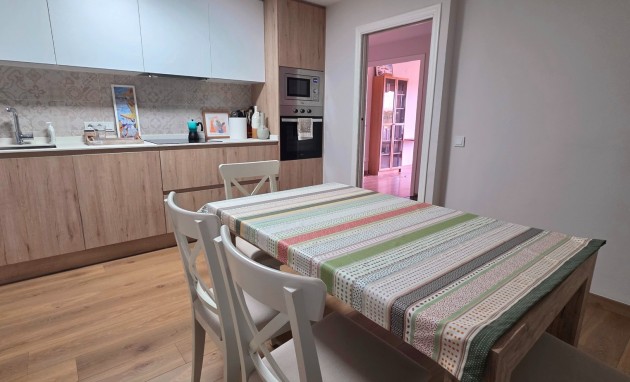 Resale - Apartment / flat - San Juan de Alicante