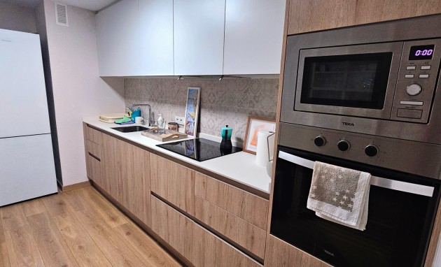 Resale - Apartment / flat - San Juan de Alicante