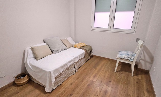 Resale - Apartment / flat - San Juan de Alicante