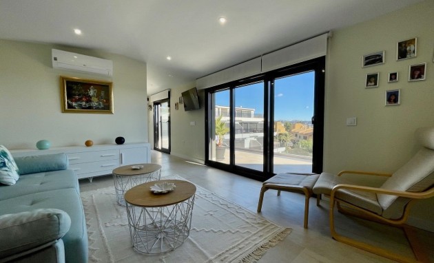 Resale - Apartment / flat - Finestrat - Finestrat Urbanizaciones