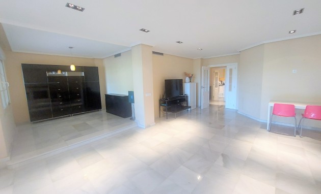 Resale - Apartment / flat - Altea