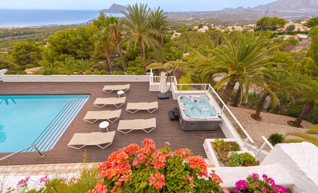 Resale - Villa - Altea