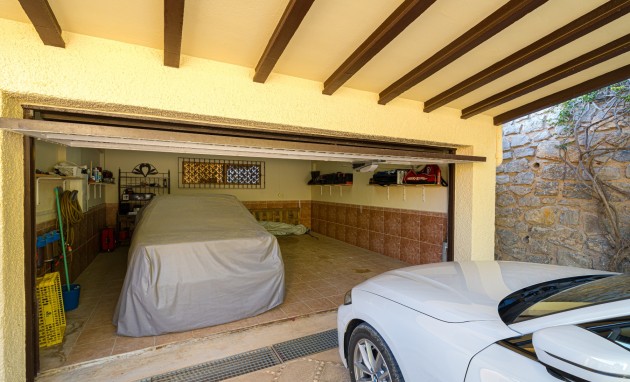 Resale - Villa - Altea