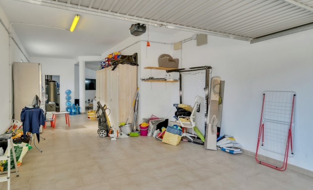 Resale - Villa - Altea