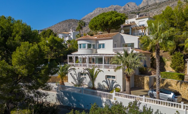 Resale - Villa - Altea