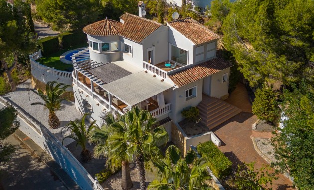 Resale - Villa - Altea