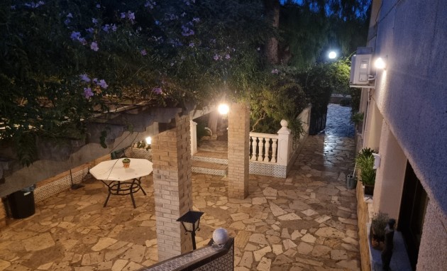 Resale - Villa - Alfas del Pí