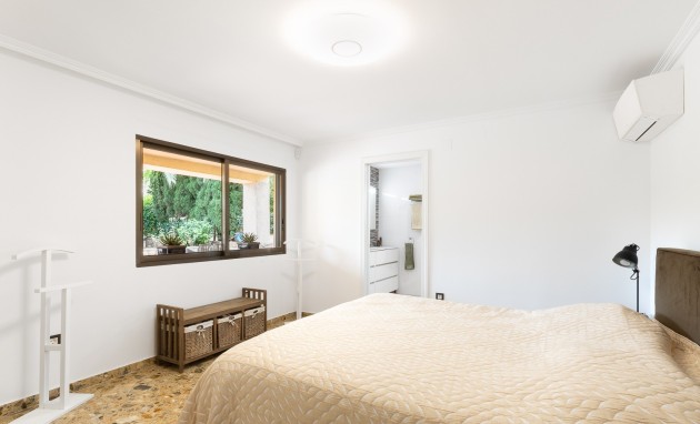 Resale - Villa - Alfas del Pí