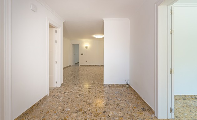 Resale - Villa - Alfas del Pí