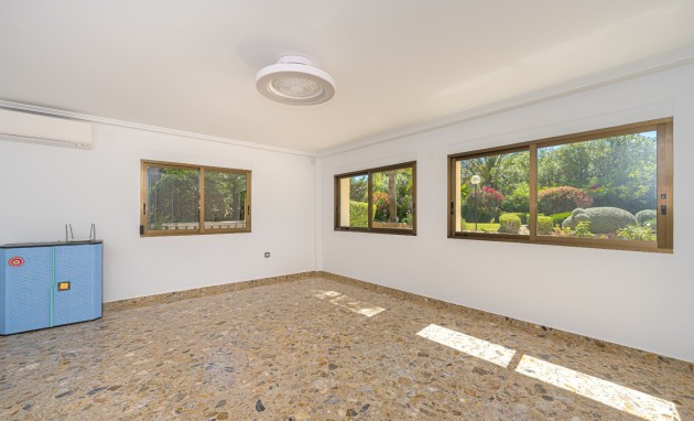 Resale - Villa - Alfas del Pí