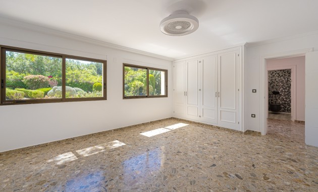 Resale - Villa - Alfas del Pí