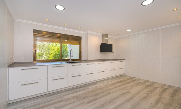 Resale - Villa - Alfas del Pí