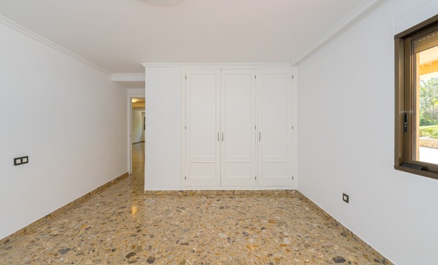 Resale - Villa - Alfas del Pí