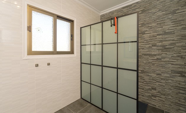 Resale - Villa - Alfas del Pí