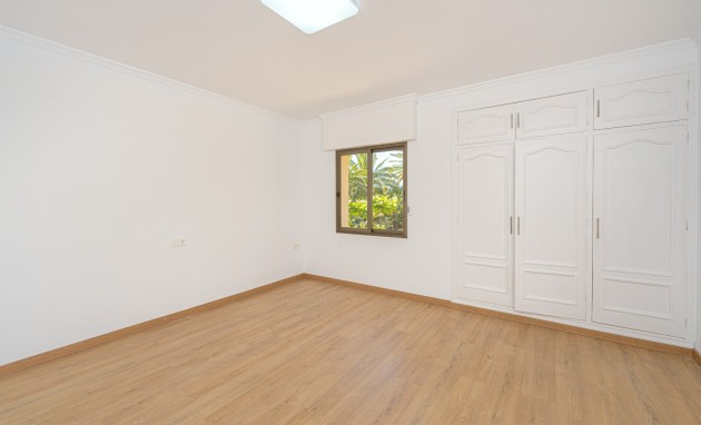 Resale - Villa - Alfas del Pí