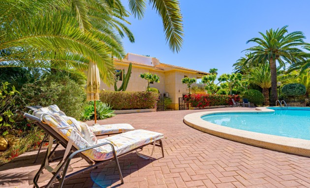 Resale - Villa - Alfas del Pí