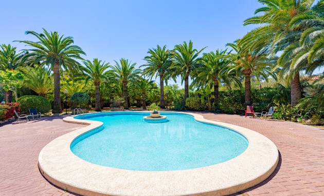 Resale - Villa - Alfas del Pí