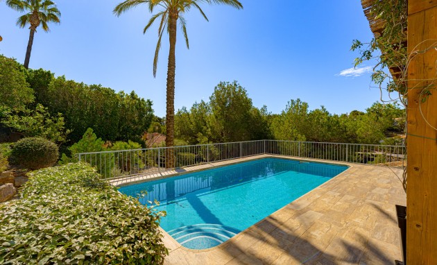 Resale - Villa - Altea